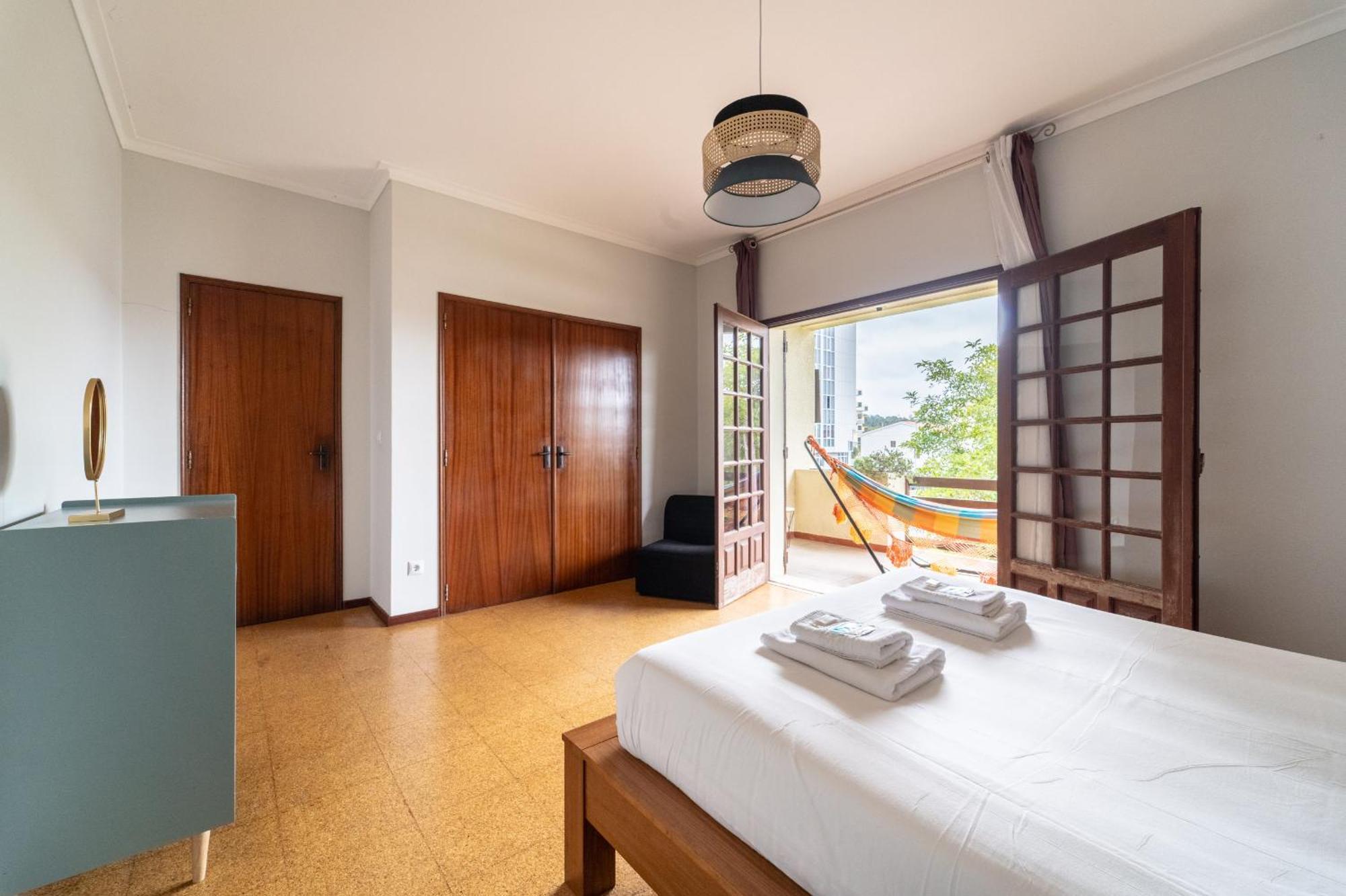 Amorosa Villa, 500M From The Beach By House And People Exterior foto