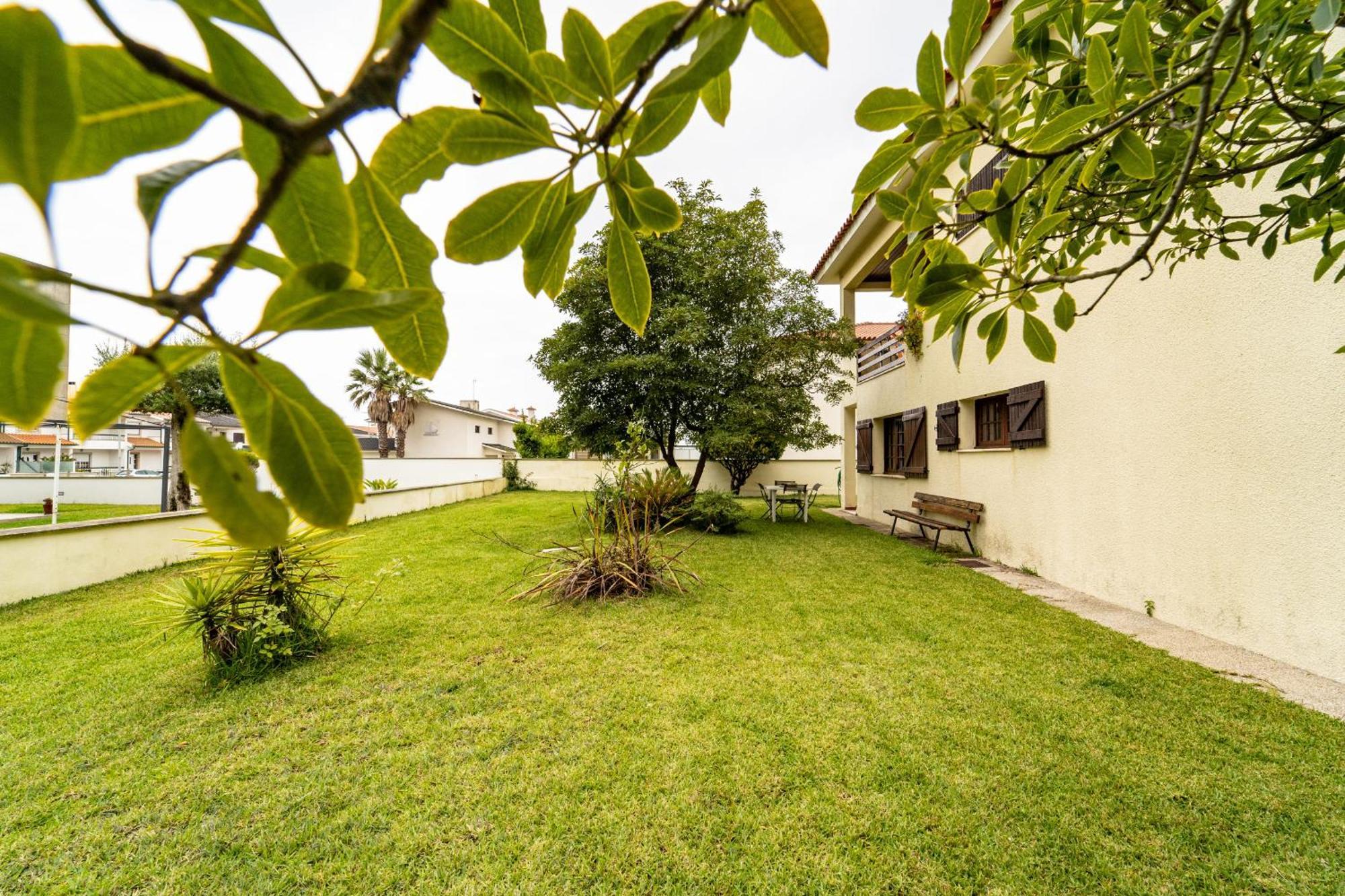 Amorosa Villa, 500M From The Beach By House And People Exterior foto